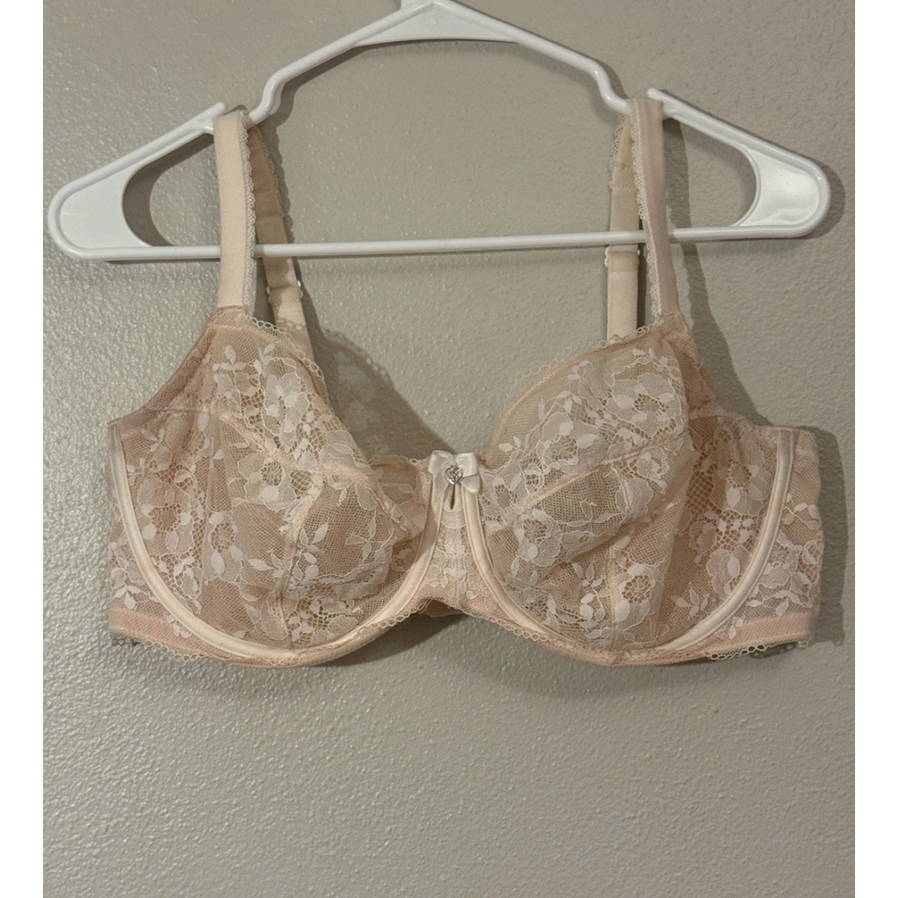 Victorias Secret Body By Victoria Floral Lace Unlined Demi Bra White 38DDD